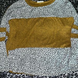 Boutique shirt bought and can’t wear super cute still in package